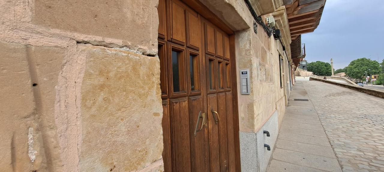 Domus Josefae-Apartamentos Turísticos Puerta de Aníbal Salamanca Exterior foto